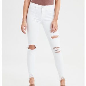 American eagle white ripped jeans